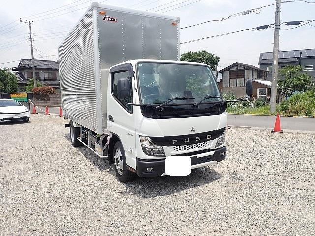 MITSUBISHI CANTER GUTS 2025