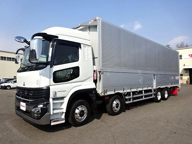 MITSUBISHI SUPER GREAT 2024