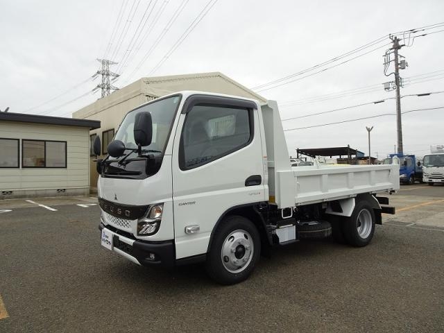 MITSUBISHI CANTER GUTS 2024