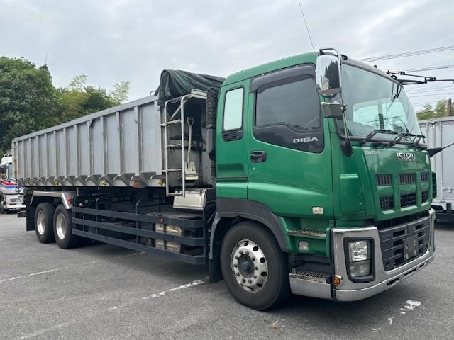 ISUZU GIGA 2015