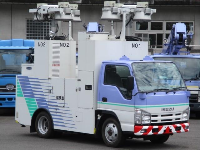 ISUZU ELF UT 2009
