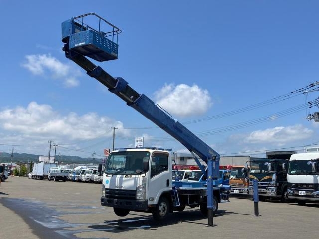 ISUZU ELF UT 2012