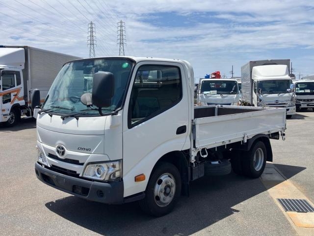 TOYOTA DYNA 2020