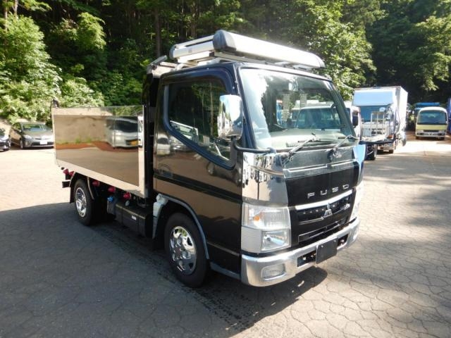 MITSUBISHI CANTER GUTS 2017