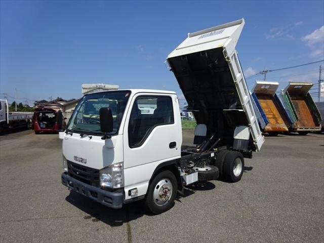ISUZU ELF UT 2019