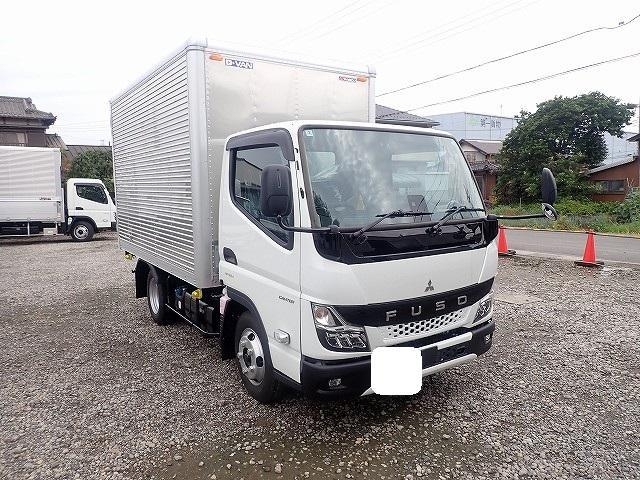 MITSUBISHI CANTER GUTS 2025