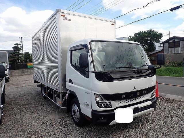 MITSUBISHI CANTER GUTS 2025