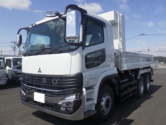 MITSUBISHI SUPER GREAT 2025