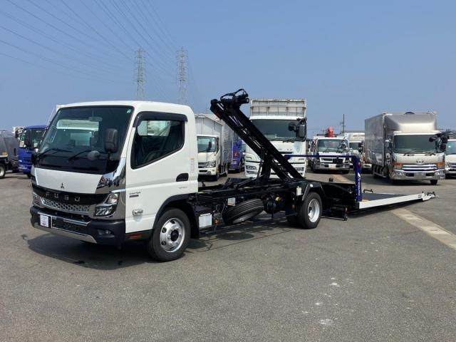MITSUBISHI CANTER GUTS 2024