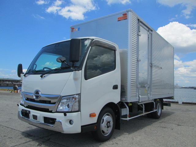 HINO DUTRO 2024