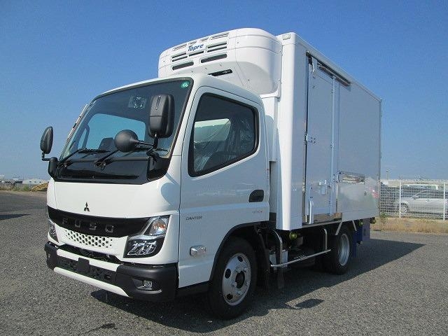 MITSUBISHI CANTER GUTS 2024