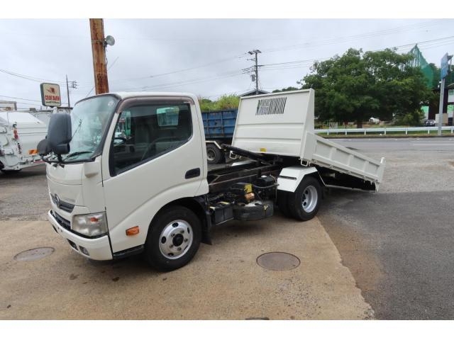 HINO DUTRO 2016