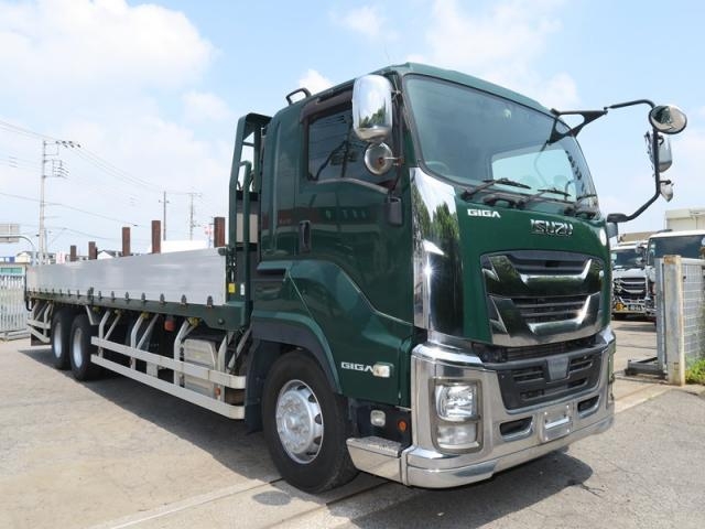 ISUZU GIGA 2017