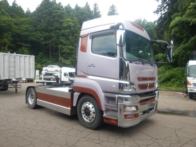 MITSUBISHI SUPER GREAT 2011