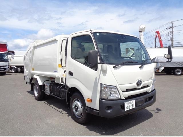 TOYOTA DYNA 2025