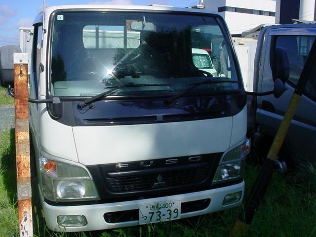 MITSUBISHI CANTER GUTS 2011