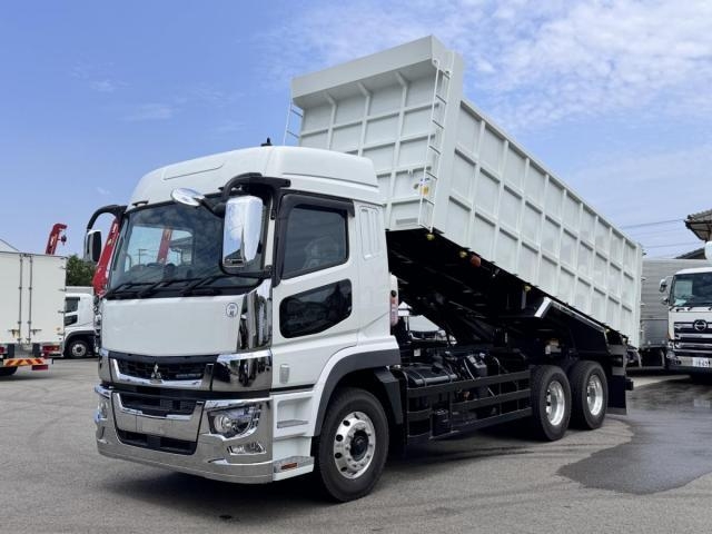 MITSUBISHI SUPER GREAT 2024