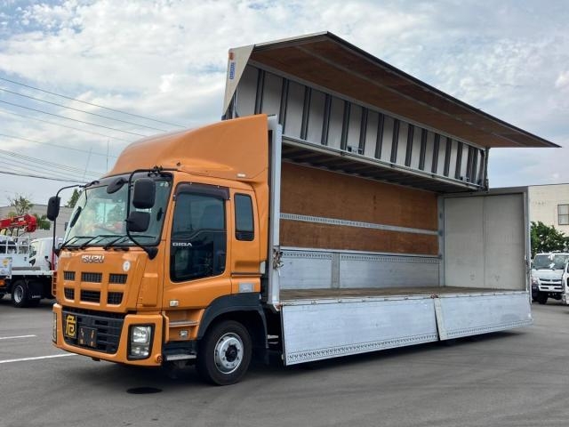 ISUZU GIGA 2011