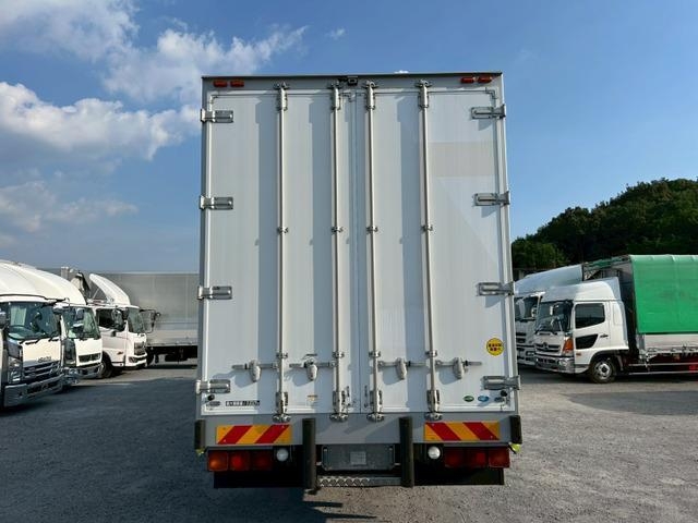 MITSUBISHI SUPER GREAT 2020