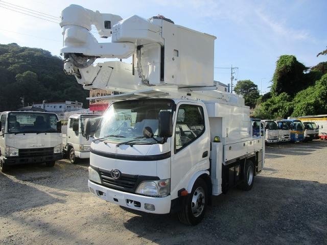 TOYOTA DYNA 2010