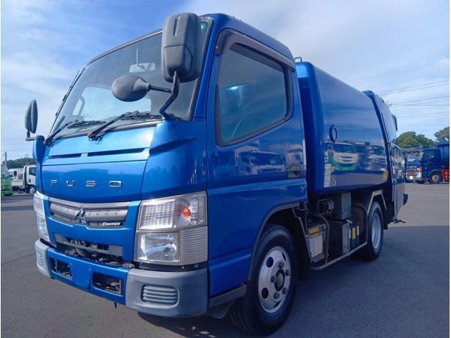 MITSUBISHI CANTER GUTS 2015