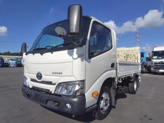 TOYOTA DYNA 2021