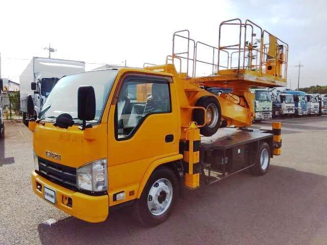 ISUZU ELF UT 2014
