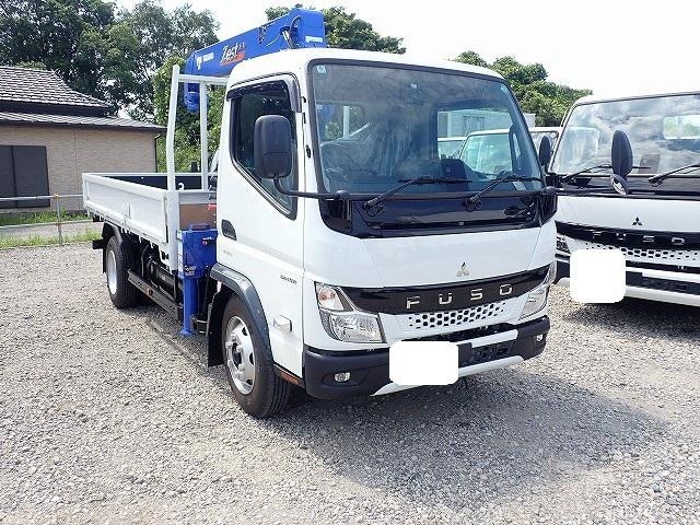 MITSUBISHI CANTER GUTS 2025