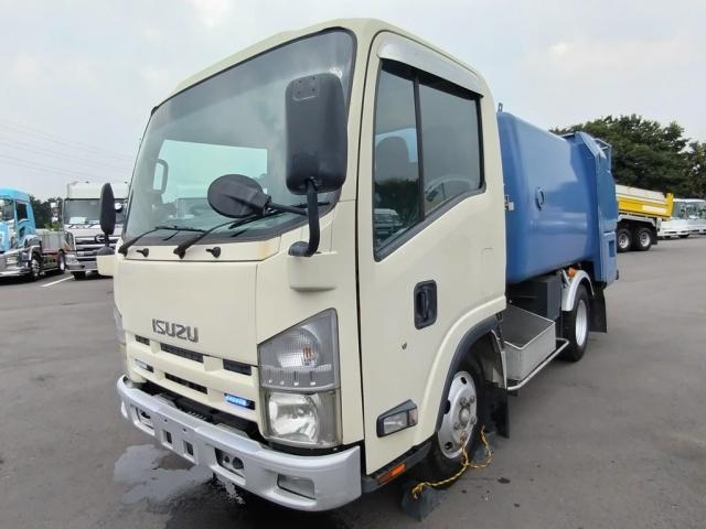 ISUZU ELF UT 2011