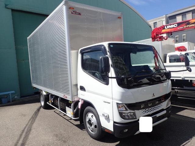 MITSUBISHI CANTER GUTS 2025