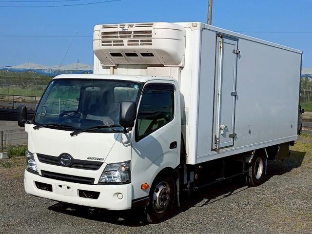 HINO DUTRO 2017