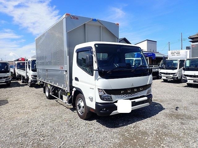 MITSUBISHI CANTER GUTS 2025
