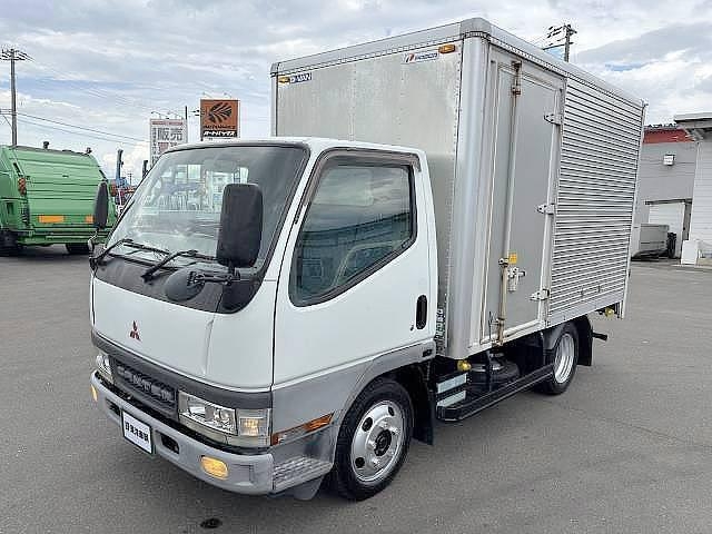 MITSUBISHI CANTER GUTS 2001