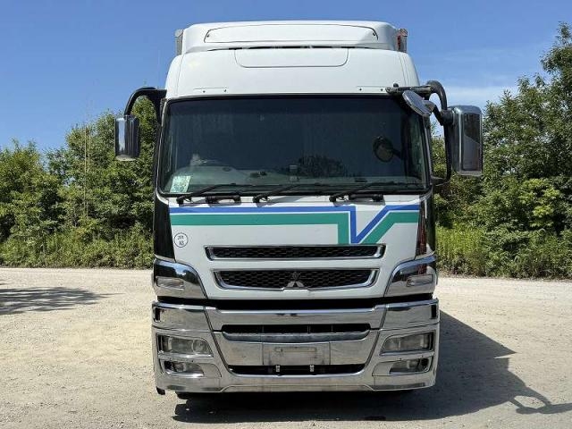 MITSUBISHI SUPER GREAT 2010