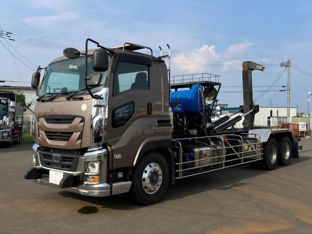 ISUZU GIGA 2021