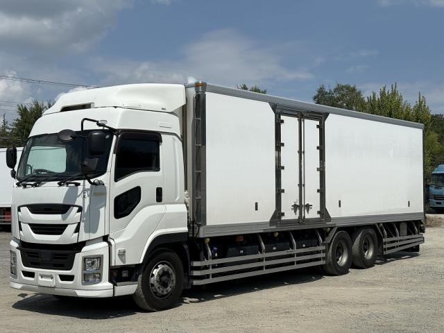 ISUZU GIGA 2018