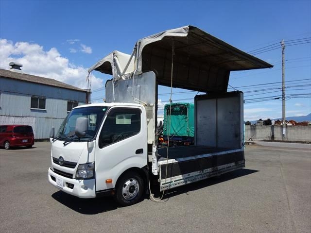 TOYOTA DYNA 2014
