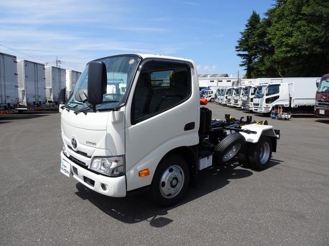 TOYOTA DYNA 2025