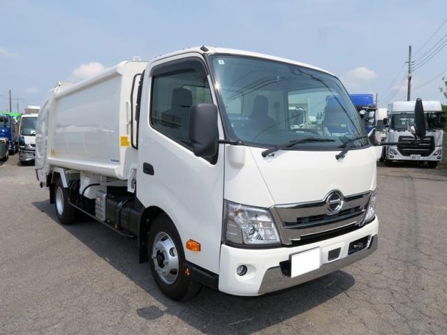 HINO DUTRO 2024
