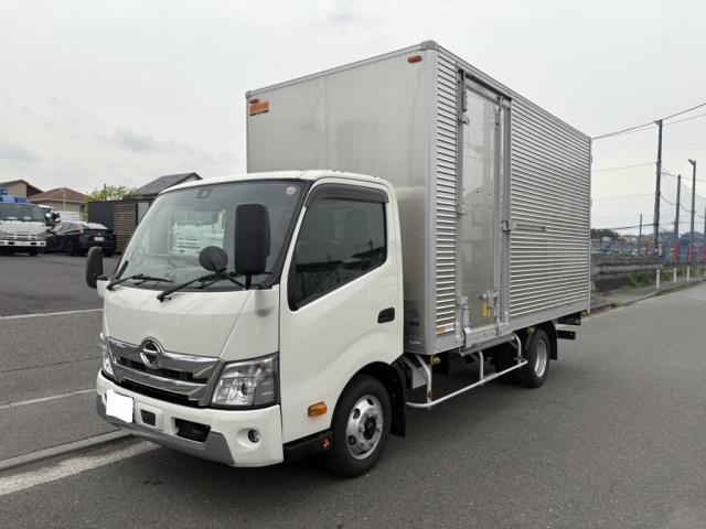 HINO DUTRO 2024