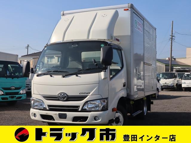 TOYOTA DYNA 2019