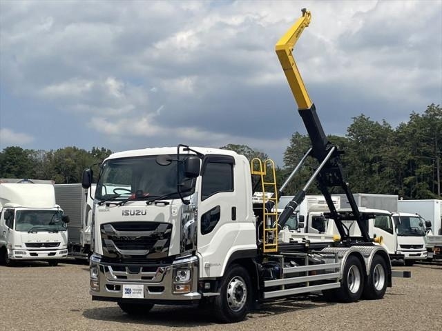 ISUZU GIGA 2024