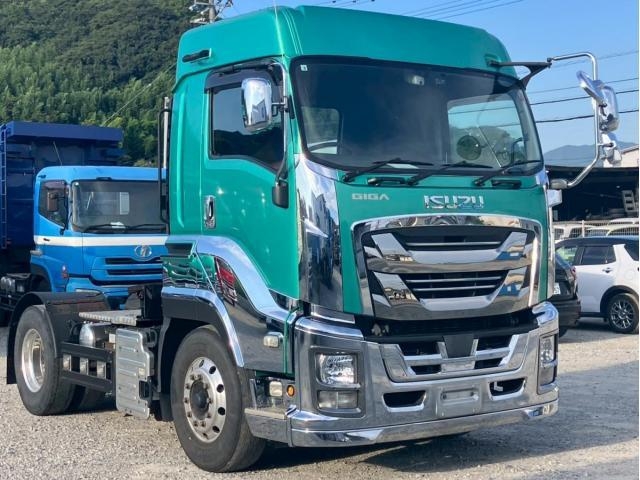 ISUZU GIGA 2017