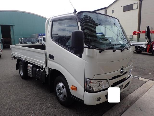 HINO DUTRO 2025