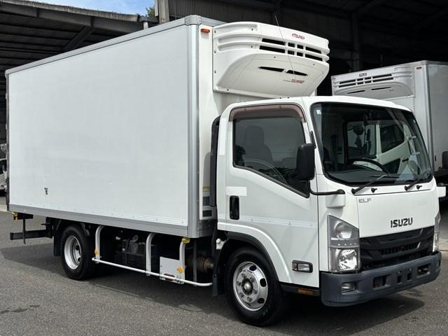 ISUZU ELF UT 2017