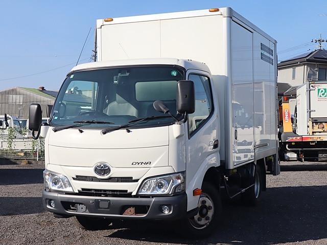 TOYOTA DYNA 2020