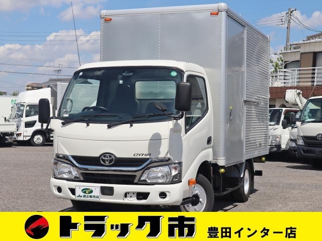 TOYOTA DYNA 2018
