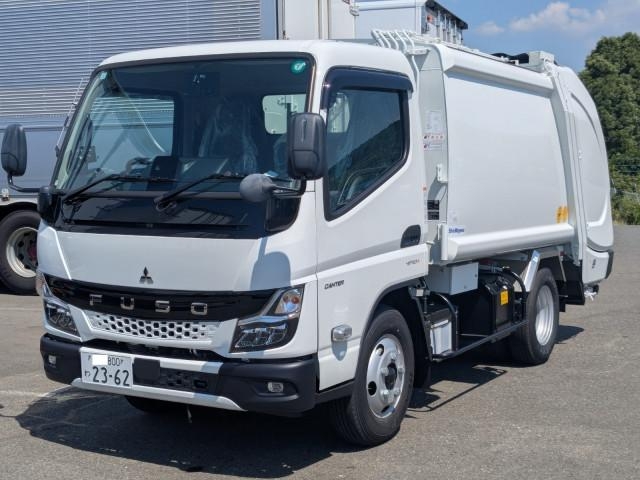 MITSUBISHI CANTER GUTS 2024