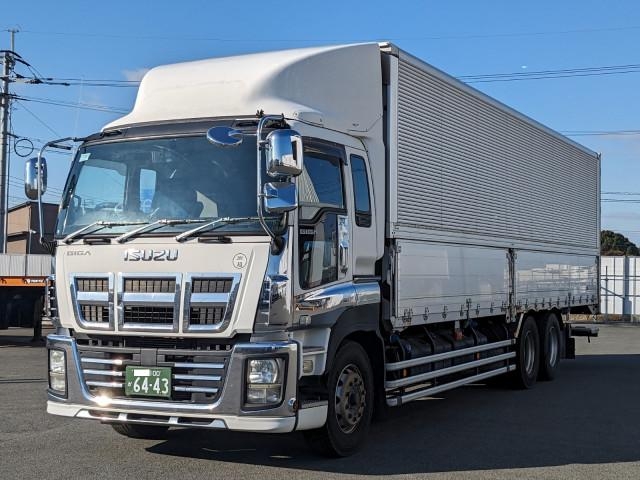ISUZU GIGA 2015