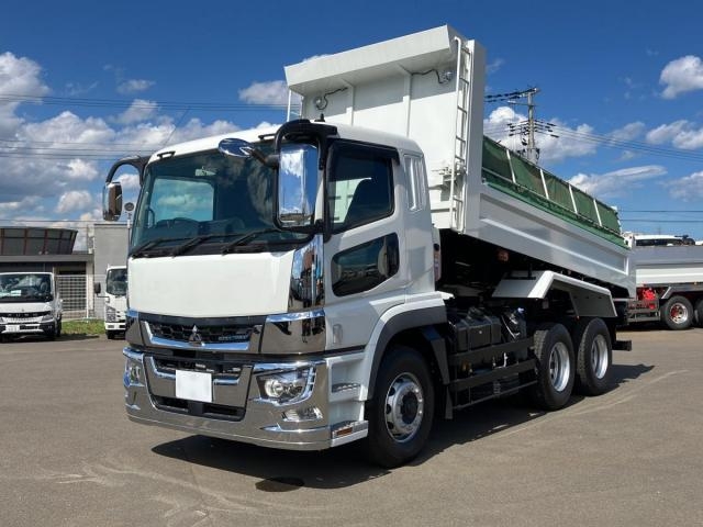 MITSUBISHI SUPER GREAT 2024